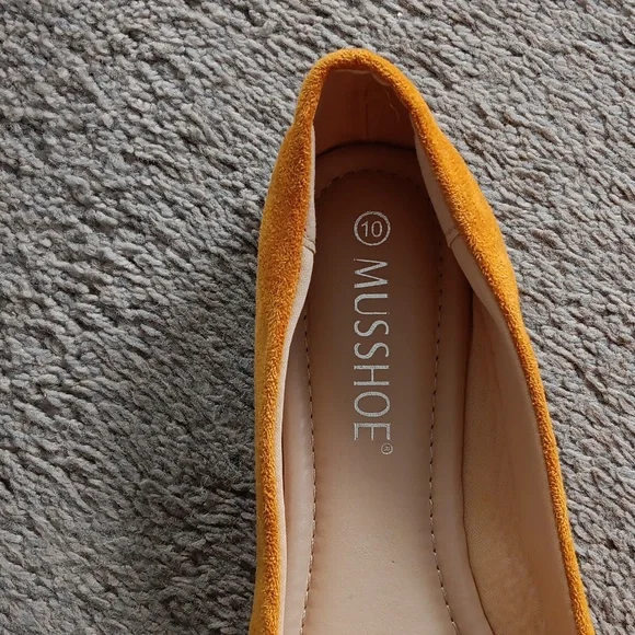 MUSSHOE Pointed Toe Slip On Flats - 10 - Picture 5 of 6